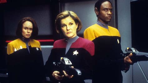 10 Best Star Trek: Voyager Episodes – Page 2