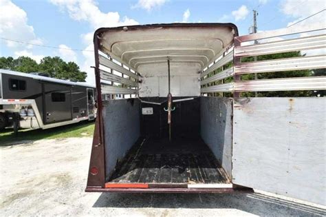 Used 1995 Adam 2 Horse Trailer Gooseneck Horse Trailer :: Dixie Horse ...