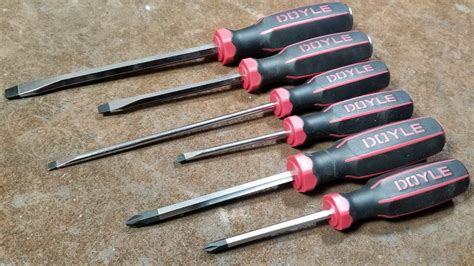 Harbor Freight Doyle Heavy Duty Screwdriver Set Review - YouTube