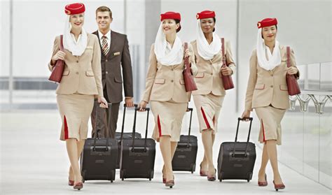 Emirates is recruiting in June and July in Italy - How to be cabin crew