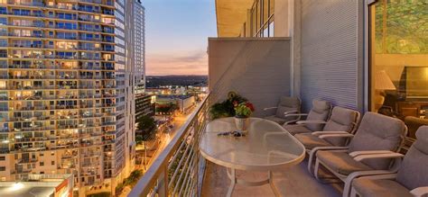 Austin Hotels With Balcony.