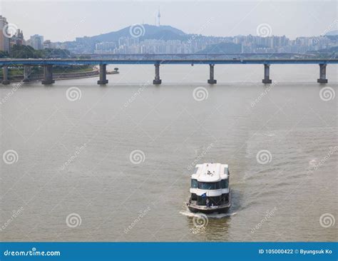 Cruise Ship on Han River in Seoul Stock Photo - Image of dirty, landmark: 105000422