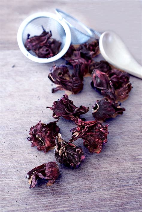 Roselle (Hibiscus) Flowers - Tea Voyage