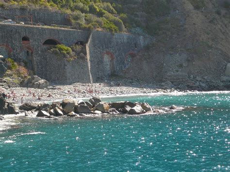 032880 Riomaggiore Beach 1 | sdobie | Flickr