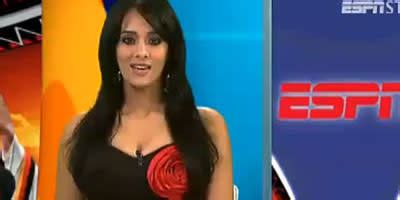 Top 10 Hottest Female Journalists In India