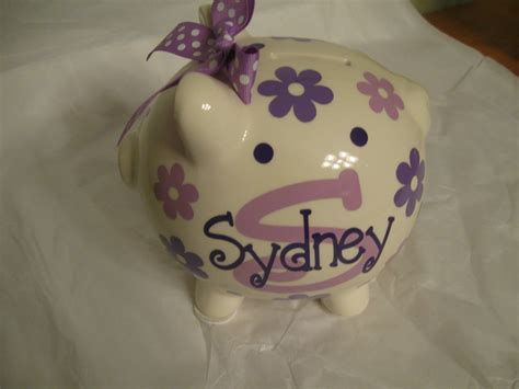 De La Design: Personalized ceramic piggy banks