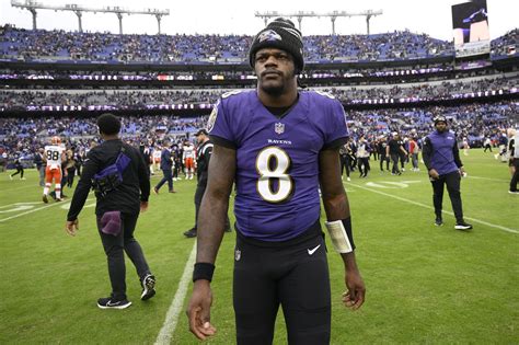 Ravens QB Lamar Jackson shifts gears with new approach after signing ...