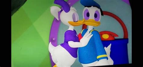 daisy kissing Donald scene 11 by Romanceguy on DeviantArt