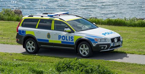 2014 Volvo XC70 D5 AWD Swedish Police - HD Pictures @ carsinvasion.com