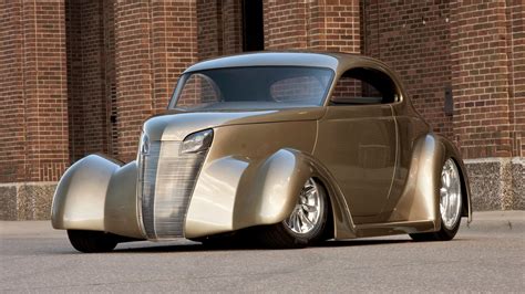 1937 Ford Coupe: Building a Modern High-Tech Hot Rod