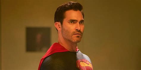 Superman & Lois EP explains season 2 premiere's villain tease | EW.com