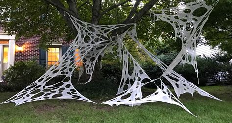 How To Make Giant Halloween Spider Webs - South Lumina Style