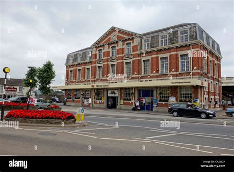 Newton abbot railway station hi-res stock photography and images - Alamy