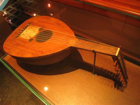 File:Stringed instruments - Musical Instrument Museum, Brussels - IMG ...