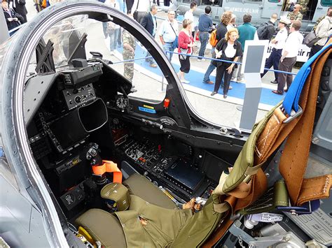 Jet Airlines: Dassault Mirage 2000D cockpit