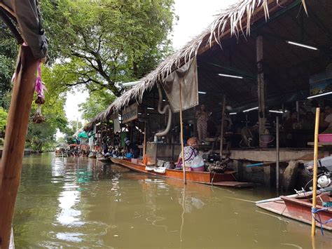 Floating Market at Khlong Lat Mayom (Weekends only) experience day trip ...