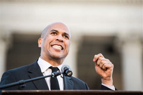 Cory Booker Launches His 2020 Bid with a Charm Campaign | Vanity Fair