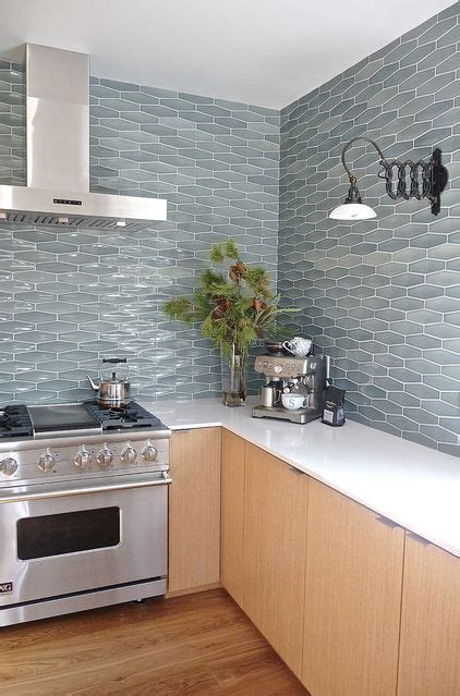 27 Ceramic Tiles Kitchen Backsplashes That Catch Your Eye - DigsDigs