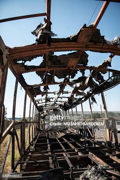 18 Hammanskraal Violent Protests Stock Photos, High-Res Pictures, and Images - Getty Images