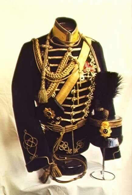 Swedish uniform 1800s - This is completely wrong for Avenesse, but its very stylish! I can ...