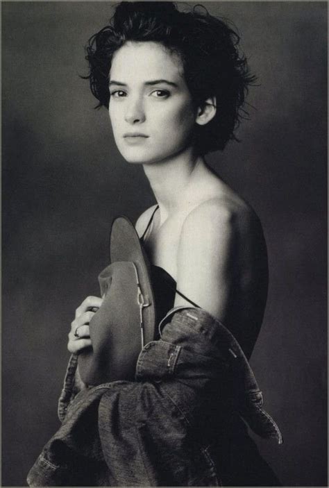 Winona Ryder (photographed by Annie Leibovitz) 1994 : r/OldSchoolCool