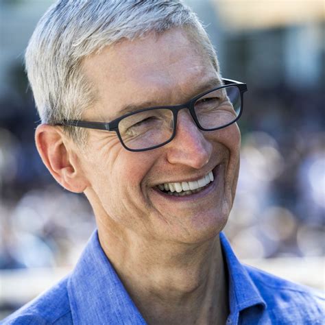 Tim Cook is auctioning charity lunch meeting at Apple Park