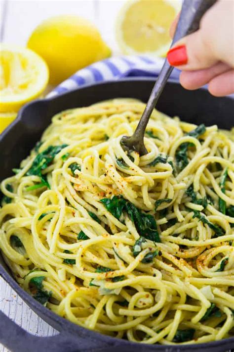 Lemon Spaghetti with Spinach (One Pot) - Vegan Heaven