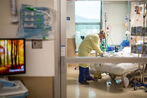 First look inside COVID-19 ICU units at Carilion Roanoke Memorial Hospital | WFXRtv