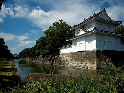 Nijo Castle, Kyoto, Japan (with Map & Photos)