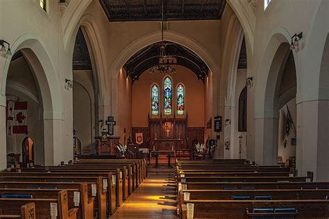 Brandon MB Anglican church interior photo - Ruth Voorhis photos at pbase.com