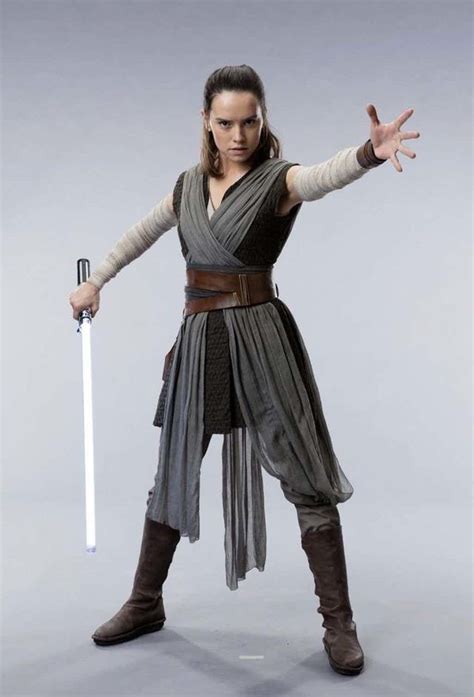 Rey/ The Last Jedi Rey Costume Diy, Costume Jedi, Costume Star Wars, Hallowen Costume, Diy ...