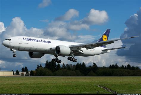 Boeing 777-FBT - Lufthansa Cargo | Aviation Photo #2327524 | Airliners.net