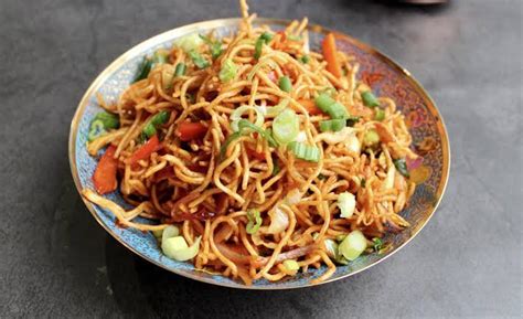 Chicken Chinese Bhel – FoodOrderKar