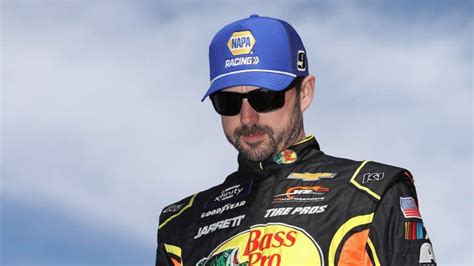 Hendrick Taps 2 Drivers to Replace Chase Elliott