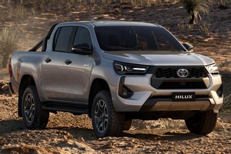 2024 Toyota Hilux Hybrid - Aili Nikoletta