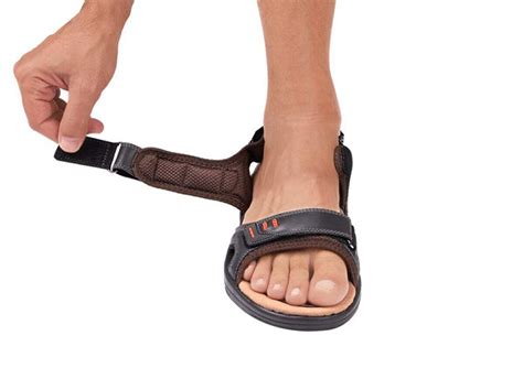 OrthoFeet Cambria Men's Sandals Heel Strap - Free Shipping