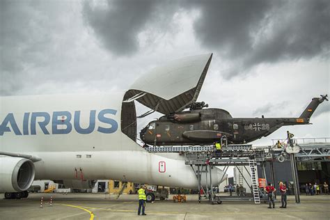 CH-53 Helicopter Executes Successful Landing on Airbus Beluga