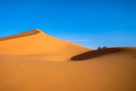 Free Images : desert, erg, aeolian landform, natural environment, sky, dune, sahara, singing ...