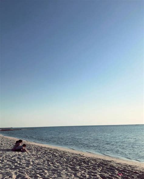 5 Insta-worthy Beaches for Picnics in Bahrain | Local Bahrain