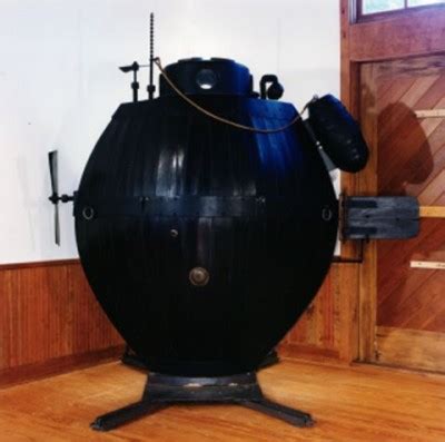 “Turtle” Submarine | Connecticut River Museum