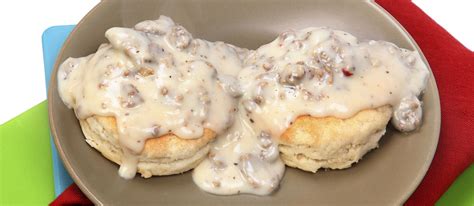 Biscuits ’n’ Gravy | Traditional Breakfast From Southern United States ...