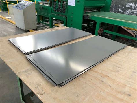 What is the production process of titanium plate?