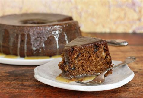 Moist Fig Cake and Caramel Glaze Recipe