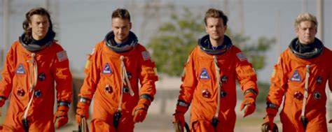 One Direction 'Drag Me Down' video: Harry, Louis, Liam and Niall join Nasa and go to space | The ...