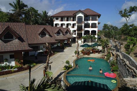 14 Best Hotels in Tagaytay City - The Pinoy Traveler