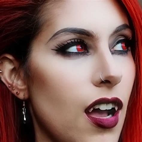 Vampfangs.com: Red Vampire Contact Lenses