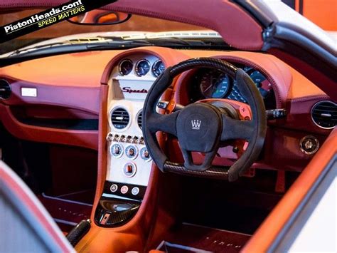 Noble M600 Interior