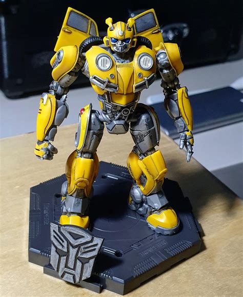 Bumblebee trumpeter model kit : r/transformers