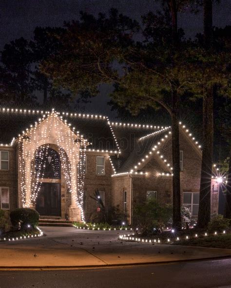 Light Curtain and Rooftop | Christmas lights outside, Christmas house ...