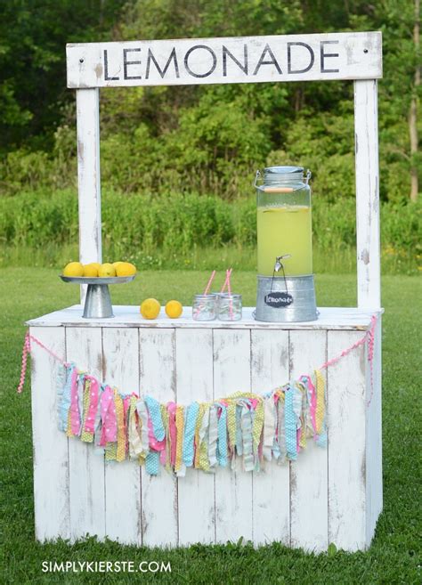 24 Fun & Playful Outdoor DIY Projects for Kids | Grillo Designs